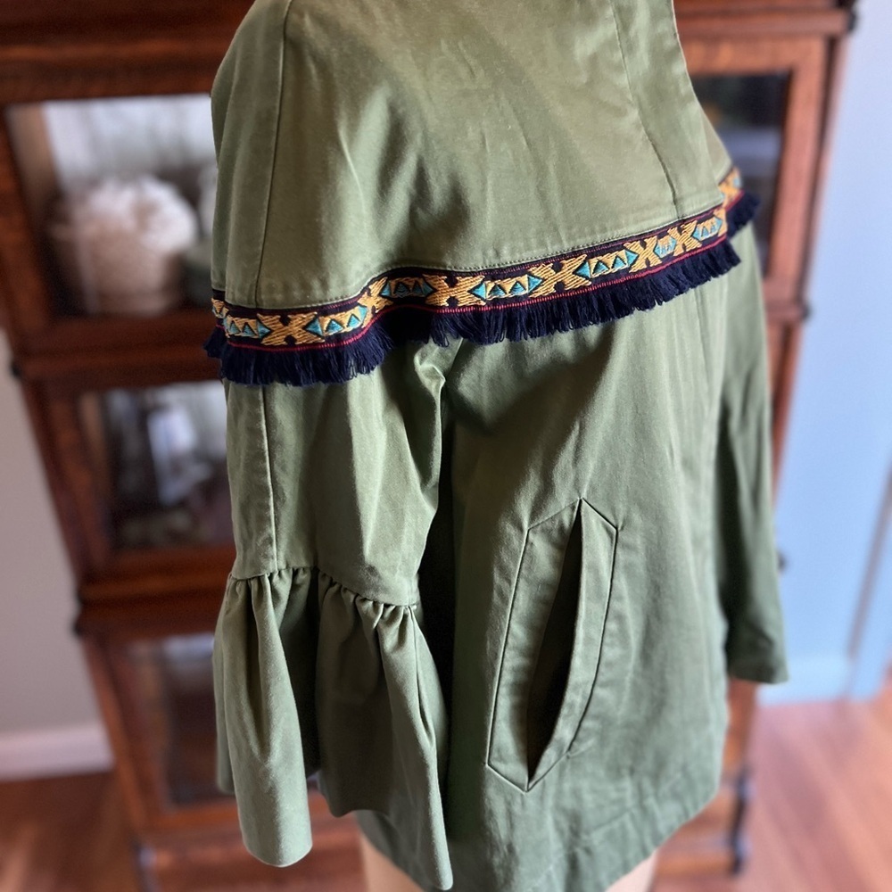 Zara army green light weight jacket with ruffle sleeves small